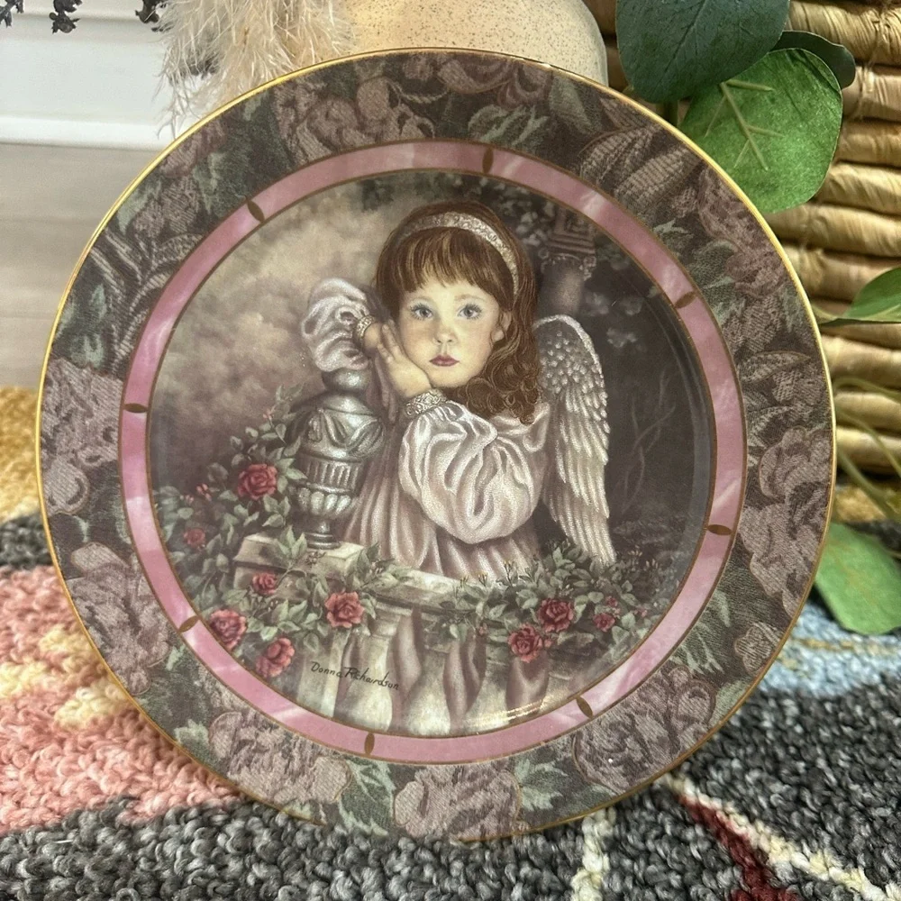 Vintage Wall Decor Plate Precious Angel Little Girl ‘Hope’ by Donna Richardson